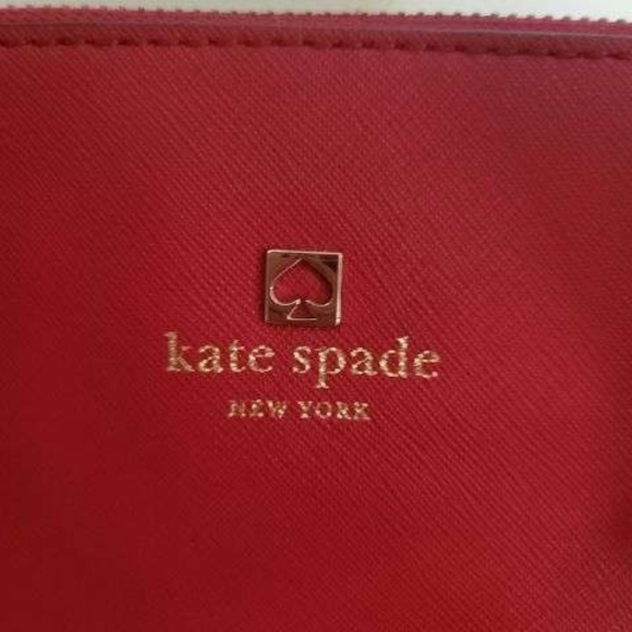 Red Kate spade used but like new handbag - Picture 3 of 7